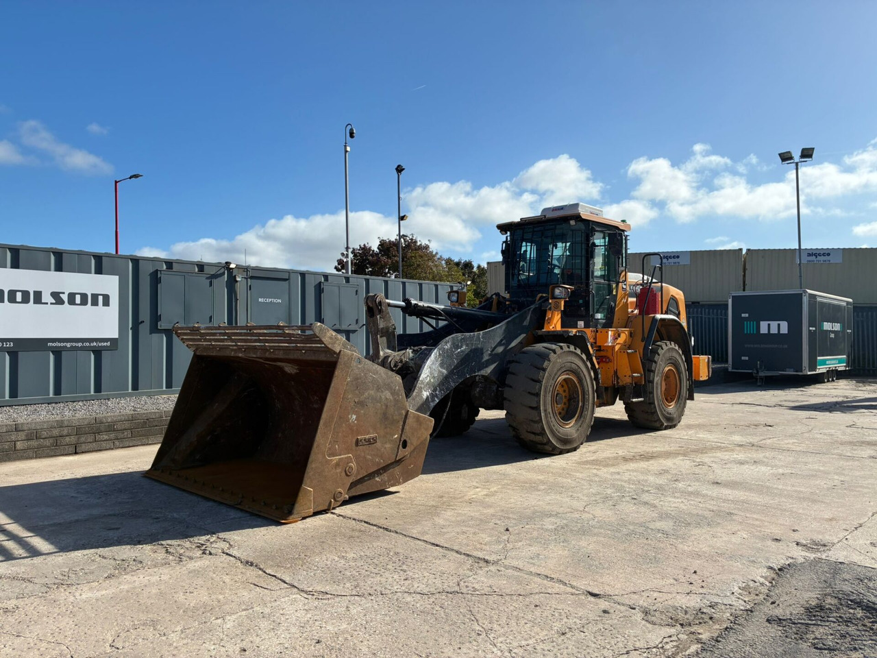 Hyundai HL955AXT - Колёсный погрузчик: фото 1 Hyundai HL955AXT - Колёсный погрузчик: фото 1