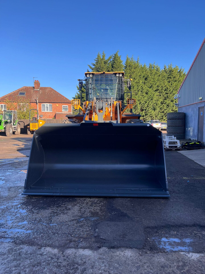 Колёсный погрузчик Hyundai HL960AHDXT: фото 8