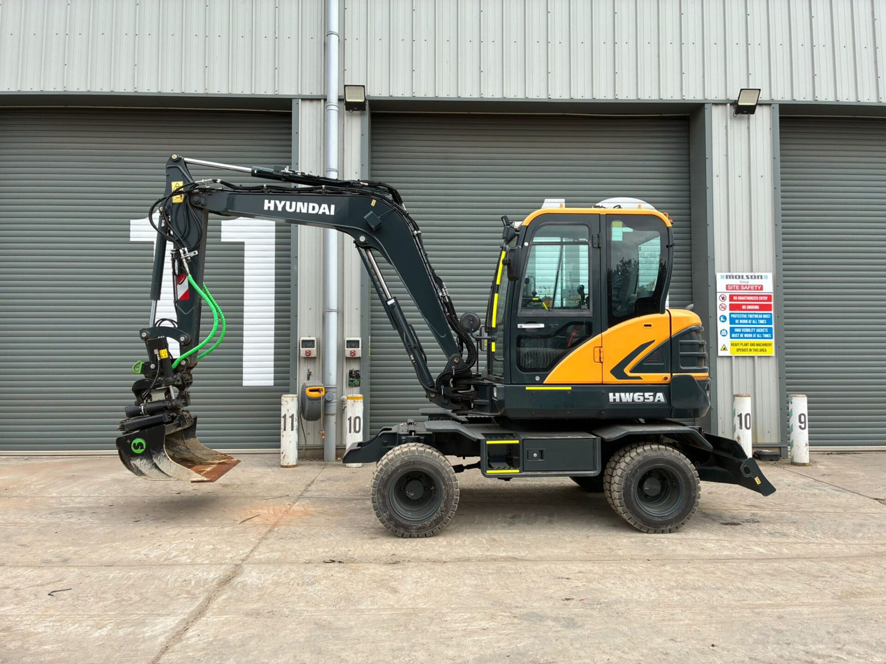 Hyundai HW65AH Ex Demo - Колёсный экскаватор: фото 2 Hyundai HW65AH Ex Demo - Колёсный экскаватор: фото 2