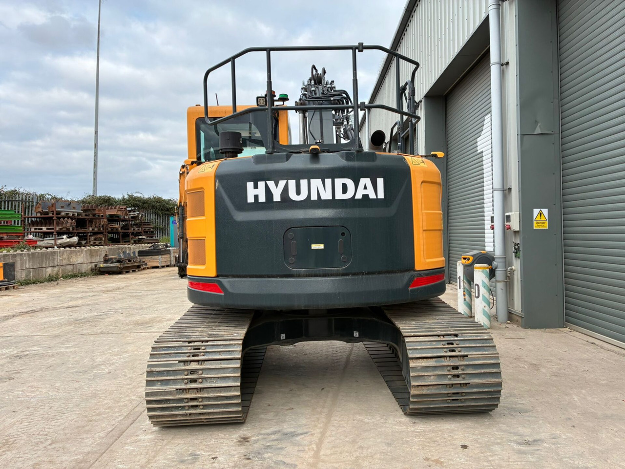 Hyundai HX130ALCR - Гусеничный экскаватор: фото 4 Hyundai HX130ALCR - Гусеничный экскаватор: фото 4