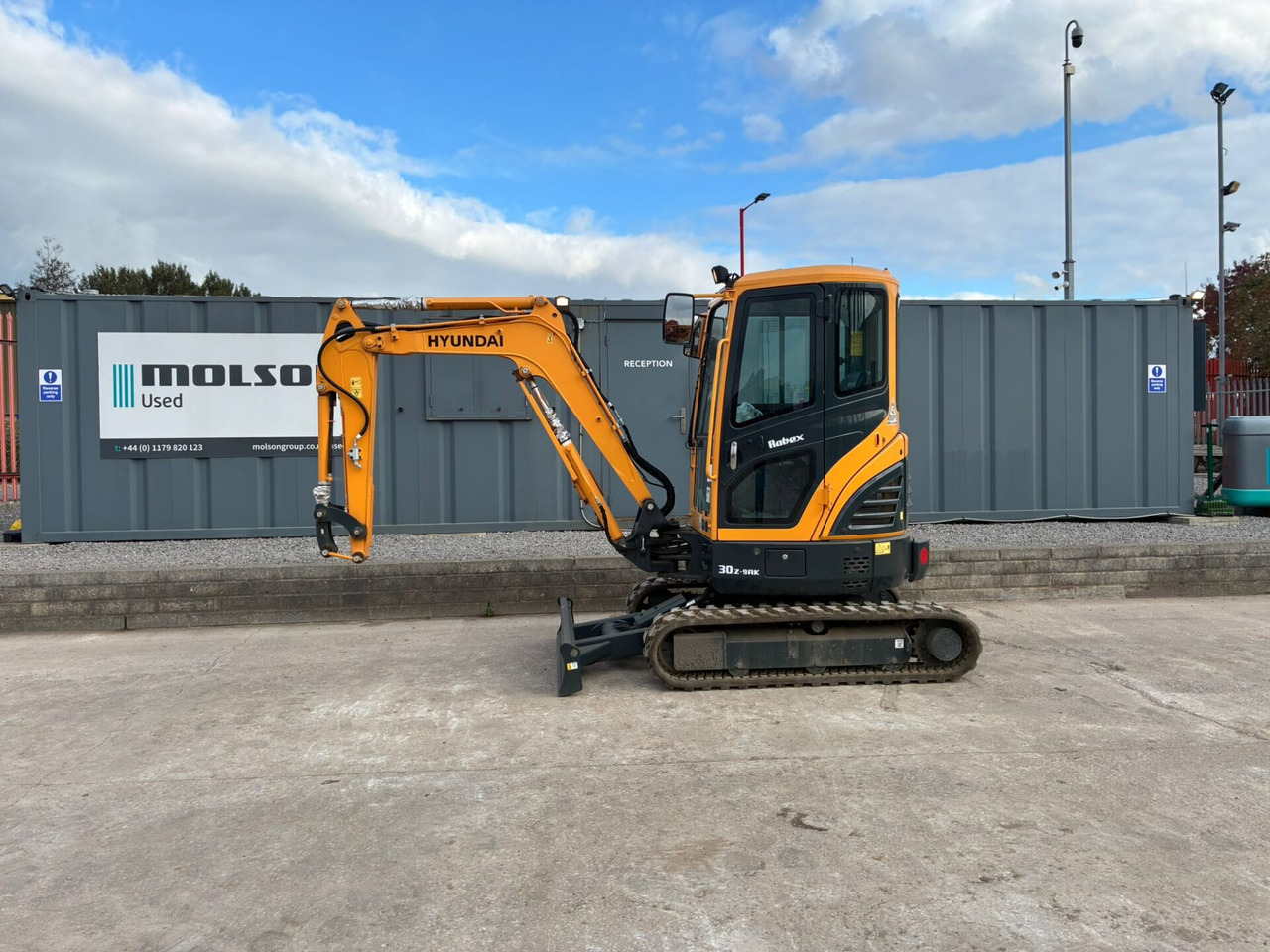 Hyundai R30Z-9AK - Мини-экскаватор: фото 2 Hyundai R30Z-9AK - Мини-экскаватор: фото 2