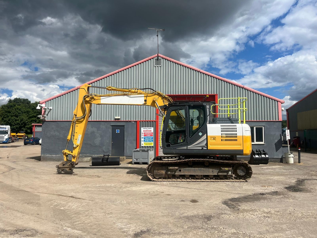 Kobelco SK130LC-11 - Гусеничный экскаватор: фото 2 Kobelco SK130LC-11 - Гусеничный экскаватор: фото 2