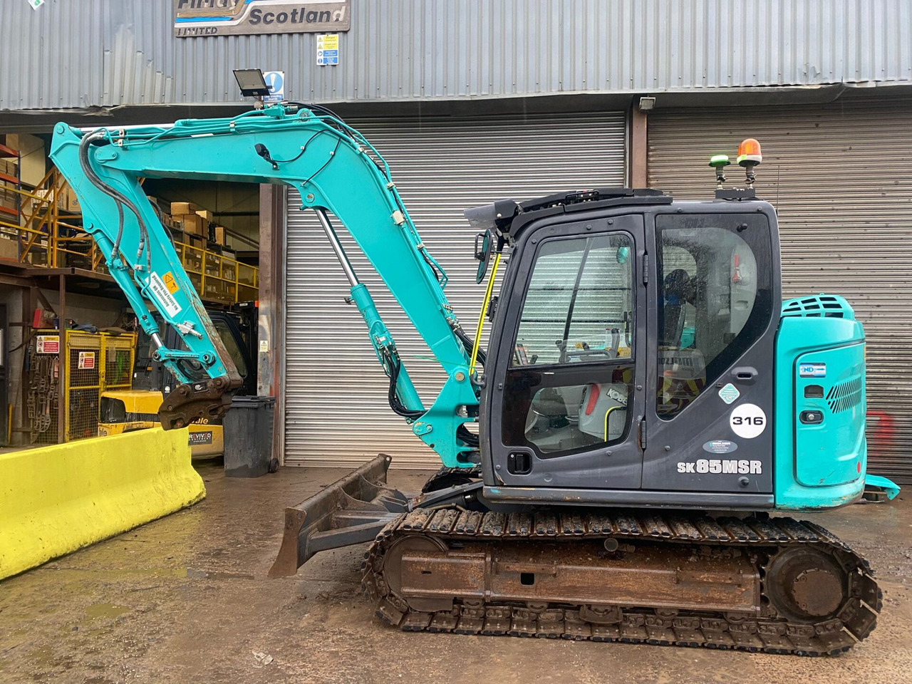 Kobelco SK85MSR-7 - Мини-экскаватор: фото 1 Kobelco SK85MSR-7 - Мини-экскаватор: фото 1