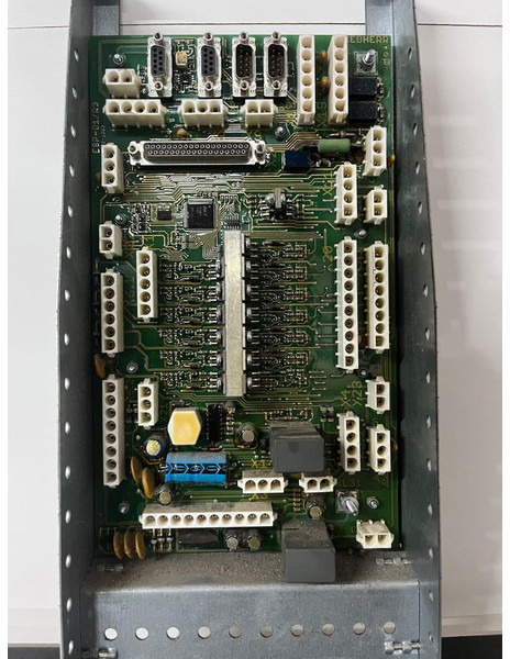 Liebherr  - Электрическая система: фото 2 Liebherr  - Электрическая система: фото 2