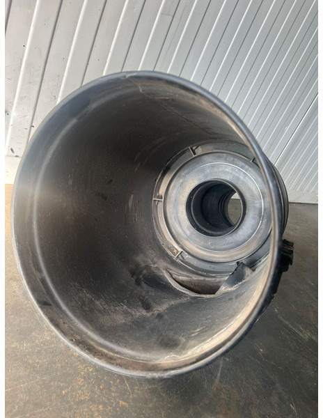 Liebherr R904 / A904C Li / A904 Li / A900C Li / A900C / R900C Li / R904C / R900C Li - Система впуска: фото 3 Liebherr R904 / A904C Li / A904 Li / A900C Li / A900C / R900C Li / R904C / R900C Li - Система впуска: фото 3