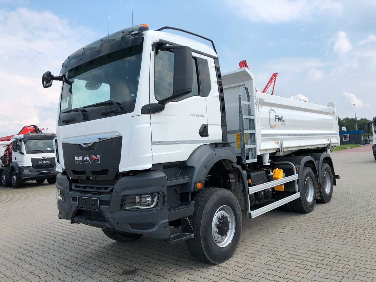 MAN TGS 33.480 6X6 FML Dreiseitenkipper - Самосвал: фото 2 MAN TGS 33.480 6X6 FML Dreiseitenkipper - Самосвал: фото 2