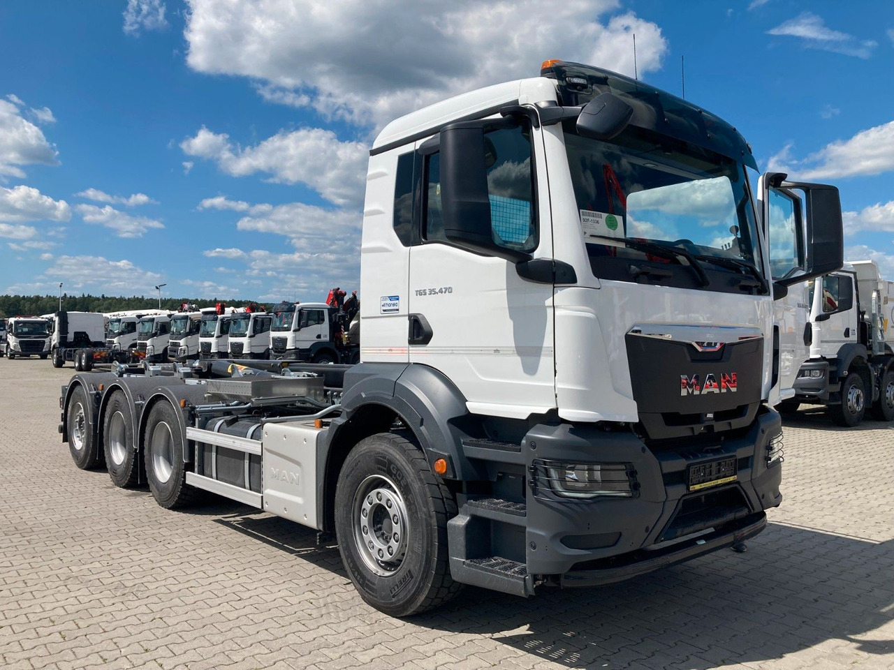 MAN TGS 35.480 TRIDEM HYVA 26-62-SKZ - Крюковой мультилифт: фото 1 MAN TGS 35.480 TRIDEM HYVA 26-62-SKZ - Крюковой мультилифт: фото 1