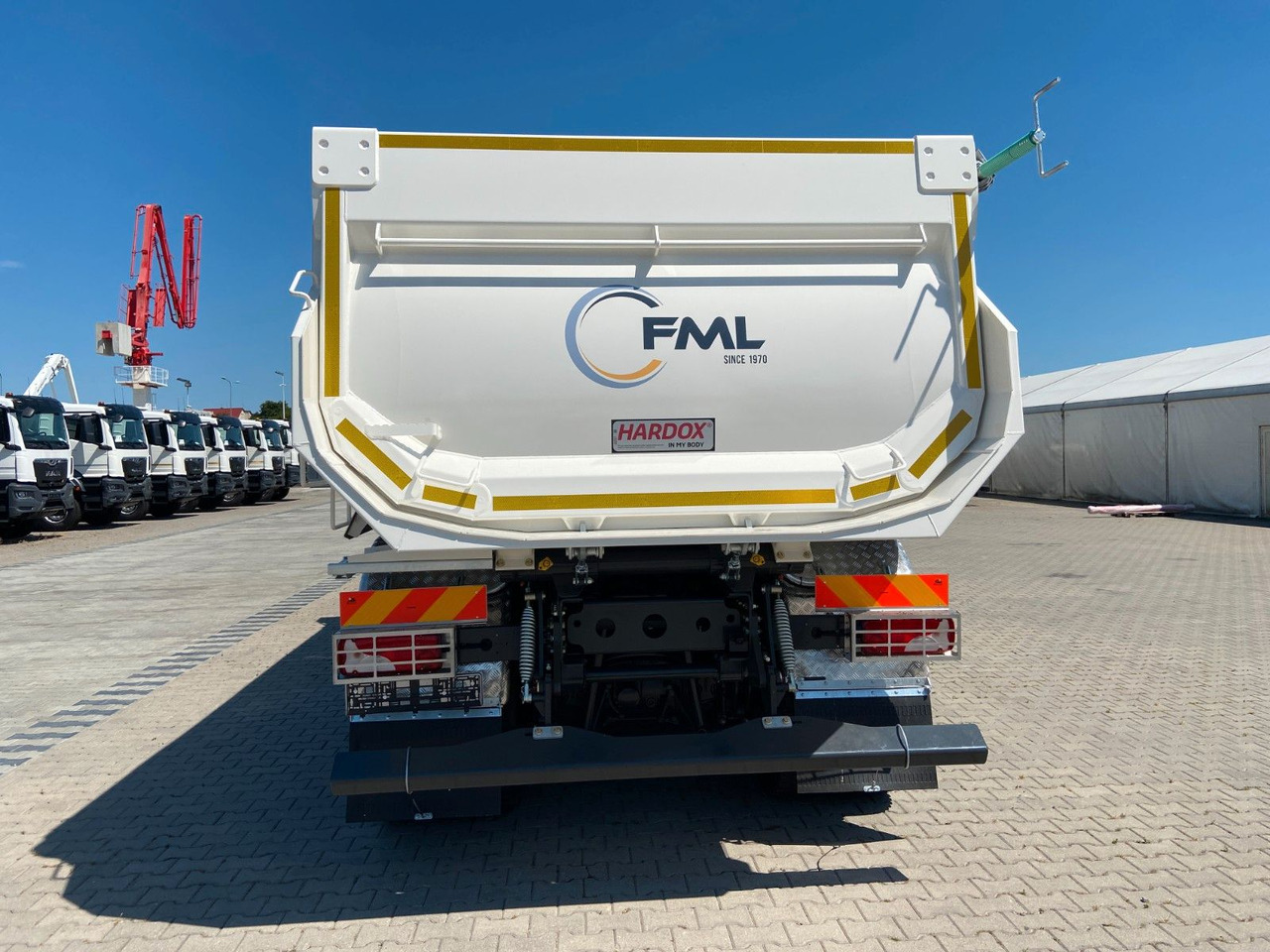 Scania P420 8x4 FML KIPPER в лизинг Scania P420 8x4 FML KIPPER: фото 6