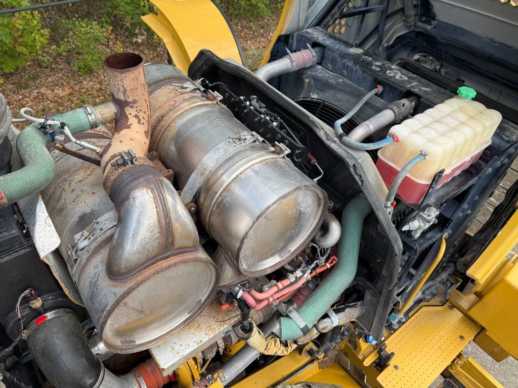 Колёсный погрузчик CAT 972M: фото 34 Колёсный погрузчик CAT 972M: фото 34