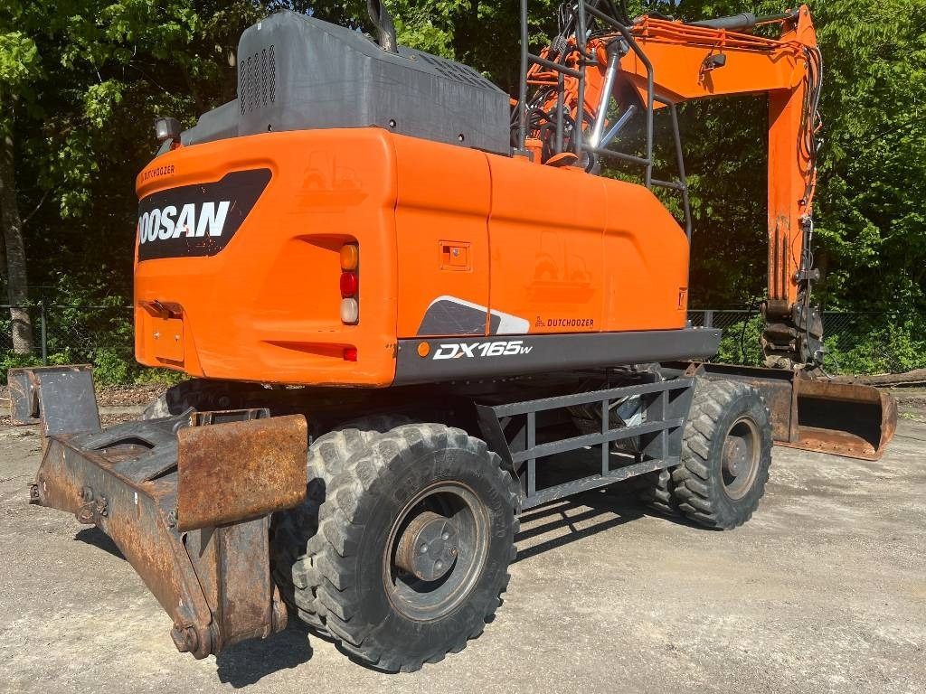Doosan DX 165 W-5 - Колёсный экскаватор: фото 4 Doosan DX 165 W-5 - Колёсный экскаватор: фото 4