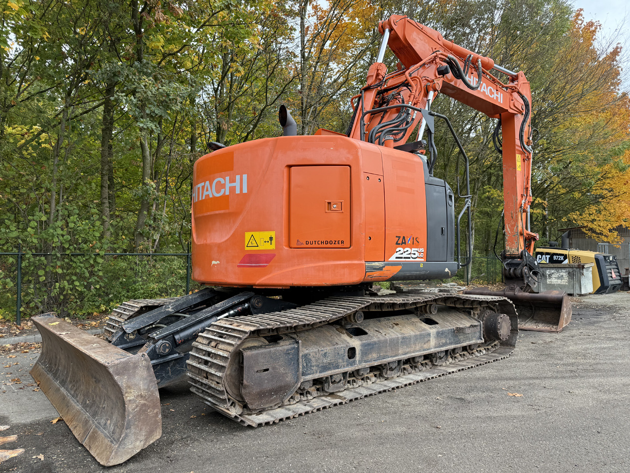 Hitachi ZX225USLC-6 - Гусеничный экскаватор: фото 4 Hitachi ZX225USLC-6 - Гусеничный экскаватор: фото 4