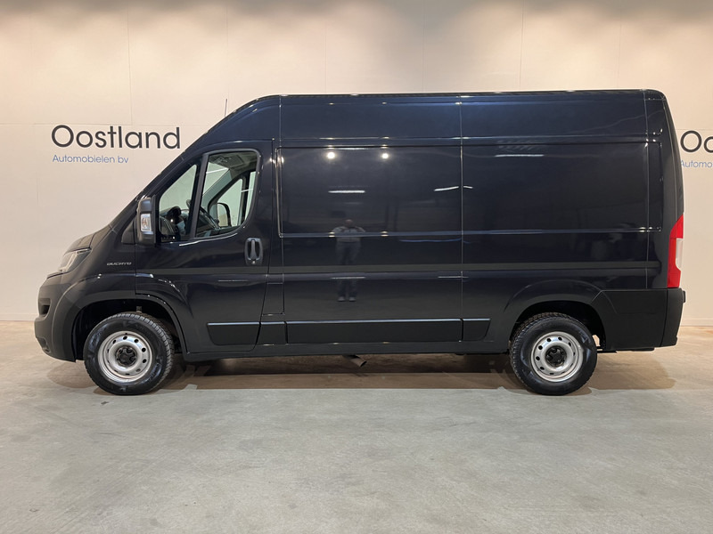Fiat Ducato 2.3 MultiJet L2H2 120 PK / Euro 6 / Airco / Camera / Cruise Control / Trekhaak / Navigatie / 3-Zits / 72.600 KM !! - Легковой фургон: фото 2 Fiat Ducato 2.3 MultiJet L2H2 120 PK / Euro 6 / Airco / Camera / Cruise Control / Trekhaak / Navigatie / 3-Zits / 72.600 KM !! - Легковой фургон: фото 2