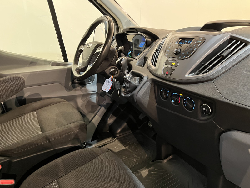 Ford Transit 2.0 TDCI L2H2 130 PK Trend / Euro 6 / Airco / Cruise Control / Trekhaak / PDC / 3-Zits / 42.300 KM !! BPM VRIJ !! - Цельнометаллический фургон: фото 3 Ford Transit 2.0 TDCI L2H2 130 PK Trend / Euro 6 / Airco / Cruise Control / Trekhaak / PDC / 3-Zits / 42.300 KM !! BPM VRIJ !! - Цельнометаллический фургон: фото 3