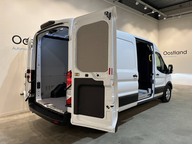 Ford Transit 350 2.0 TDCI L3H2 Limited 130 PK Automaat / Euro 6 / Airco / Cruise Control / CarPlay / PDC / Navigatie / 3-Zits / BPM VRIJ !! - Цельнометаллический фургон: фото 2 Ford Transit 350 2.0 TDCI L3H2 Limited 130 PK Automaat / Euro 6 / Airco / Cruise Control / CarPlay / PDC / Navigatie / 3-Zits / BPM VRIJ !! - Цельнометаллический фургон: фото 2