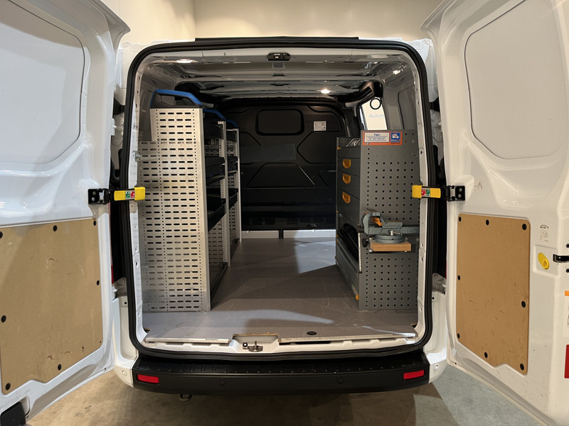 Ford Transit Custom 340 1.0 EcoBoost L1H1 PHEV Trend Automaat / Euro 6 / Servicebus / Sortimo Inrichting / Airco / Cruise Control / Camera / CarPlay / 3-Zits / 30.000 KM !! - Легковой фургон: фото 4 Ford Transit Custom 340 1.0 EcoBoost L1H1 PHEV Trend Automaat / Euro 6 / Servicebus / Sortimo Inrichting / Airco / Cruise Control / Camera / CarPlay / 3-Zits / 30.000 KM !! - Легковой фургон: фото 4
