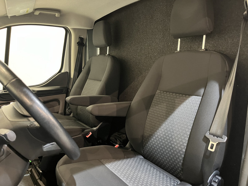Легковой фургон Ford Transit Custom 340 2.0 TDCI L1H1 Trend 130 PK Servicebus / Sortimo Inrichting / Euro 6 / Schuifdeur L + R / 220V. / Airco / Cruise Control / PDC / CarPlay / Trekhaak / Navigatie / 79.500 KM !!: фото 8