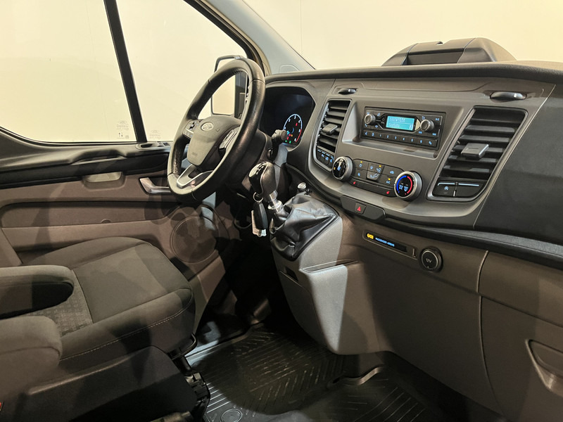 Ford Transit Custom 340 2.0 TDCI L2H1 Trend 130 PK / Euro 6 / Airco / Cruise Control / PDC / Trekhaak - Легковой фургон: фото 3 Ford Transit Custom 340 2.0 TDCI L2H1 Trend 130 PK / Euro 6 / Airco / Cruise Control / PDC / Trekhaak - Легковой фургон: фото 3