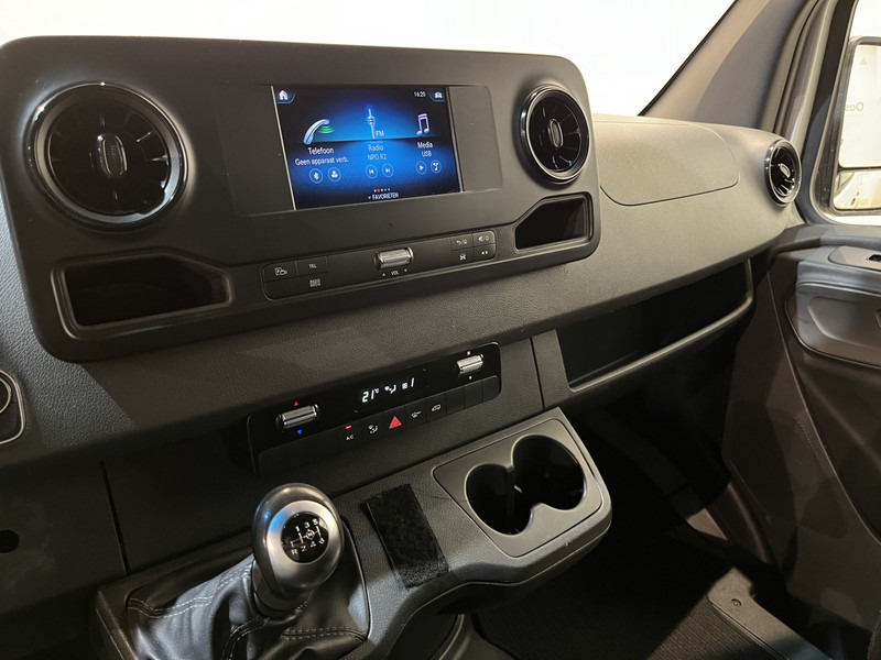 Цельнометаллический фургон Mercedes-Benz Sprinter 311 CDI L2H2 RWD / Euro 6 / Servicebus / Bott inrichting / 220V / Airco / Oprijplaat / Compressor / CarPlay / Camera: фото 6