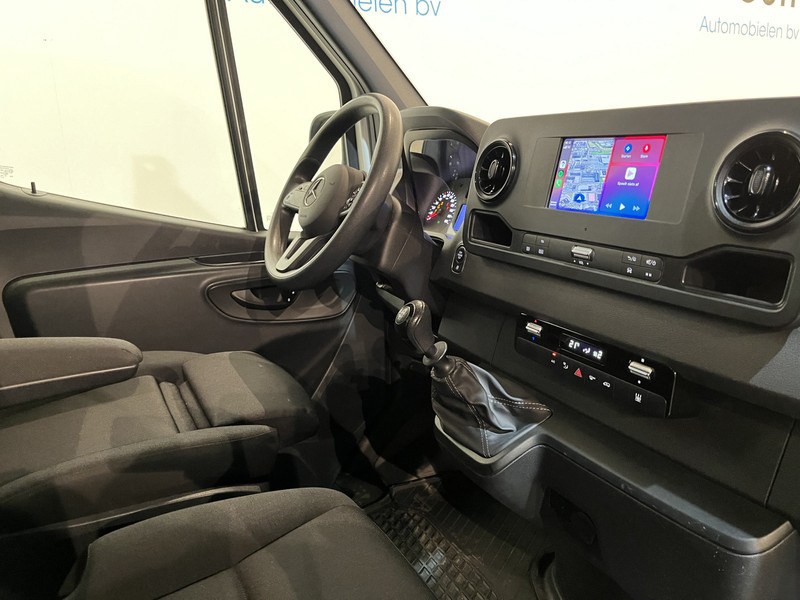 Mercedes-Benz Sprinter 315 CDI L3 RWD Open Laadbak / Euro 6 / Airco / MBUX / CarPlay / Navigatie / 3-Zits / 75.200 KM !! / BPM VRIJ !! - Малотоннажный бортовой грузовик: фото 3 Mercedes-Benz Sprinter 315 CDI L3 RWD Open Laadbak / Euro 6 / Airco / MBUX / CarPlay / Navigatie / 3-Zits / 75.200 KM !! / BPM VRIJ !! - Малотоннажный бортовой грузовик: фото 3