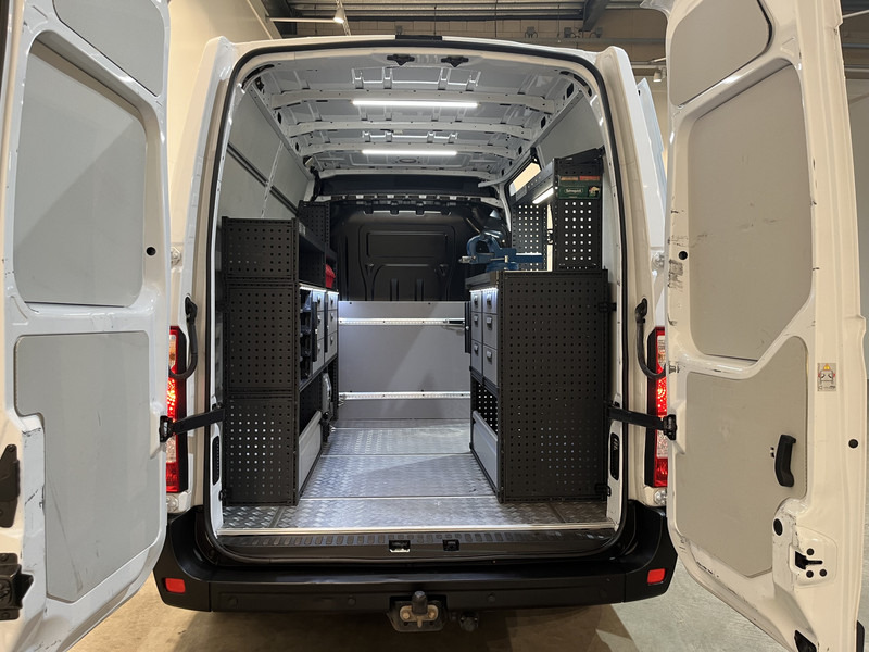 Renault Master 2.3 dCi L1H2 130 PK Servicebus / Modul-System Inrichting / Euro 6 / Airco / Cruise Control / Camera / Navigatie / Trekhaak / 73.900 KM !! - Цельнометаллический фургон: фото 4 Renault Master 2.3 dCi L1H2 130 PK Servicebus / Modul-System Inrichting / Euro 6 / Airco / Cruise Control / Camera / Navigatie / Trekhaak / 73.900 KM !! - Цельнометаллический фургон: фото 4