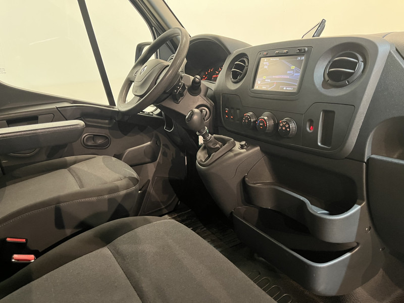 Renault Master 2.3 dCi L1H2 130 PK Servicebus / Modul-System Inrichting / Euro 6 / Airco / Cruise Control / Camera / Navigatie / Trekhaak / 73.900 KM !! - Цельнометаллический фургон: фото 3 Renault Master 2.3 dCi L1H2 130 PK Servicebus / Modul-System Inrichting / Euro 6 / Airco / Cruise Control / Camera / Navigatie / Trekhaak / 73.900 KM !! - Цельнометаллический фургон: фото 3