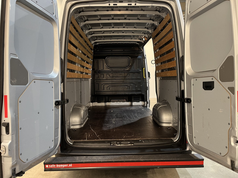 Volkswagen Crafter 2.0 TDI L3H3 / Euro 6 / Airco / Cruise Control / 3-Zits / 67.200 KM !! / BPM VRIJ !! - Легковой фургон: фото 4 Volkswagen Crafter 2.0 TDI L3H3 / Euro 6 / Airco / Cruise Control / 3-Zits / 67.200 KM !! / BPM VRIJ !! - Легковой фургон: фото 4