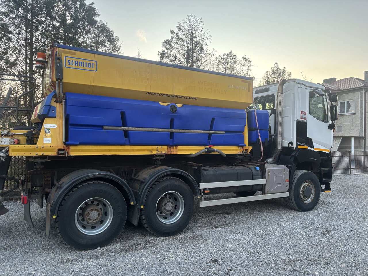 RENAULT K380 6x6 K380 6x6 SCHMIDT STRATOS III GRITTER/SPREADER PLOUGH - Снегоуборочная машина: фото 3 RENAULT K380 6x6 K380 6x6 SCHMIDT STRATOS III GRITTER/SPREADER PLOUGH - Снегоуборочная машина: фото 3