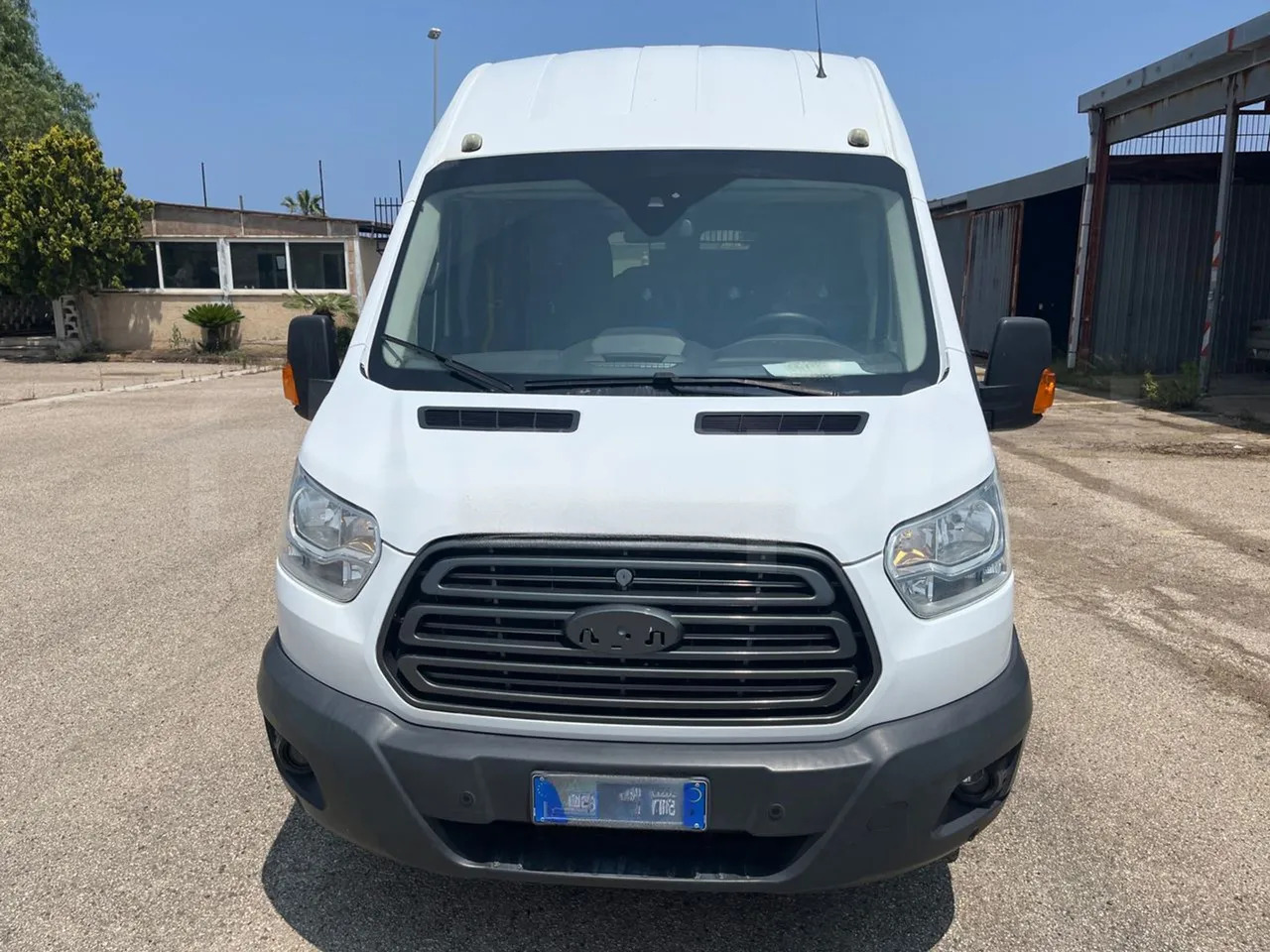 Ford Transit - Микроавтобус, Пассажирский фургон: фото 2 Ford Transit - Микроавтобус, Пассажирский фургон: фото 2