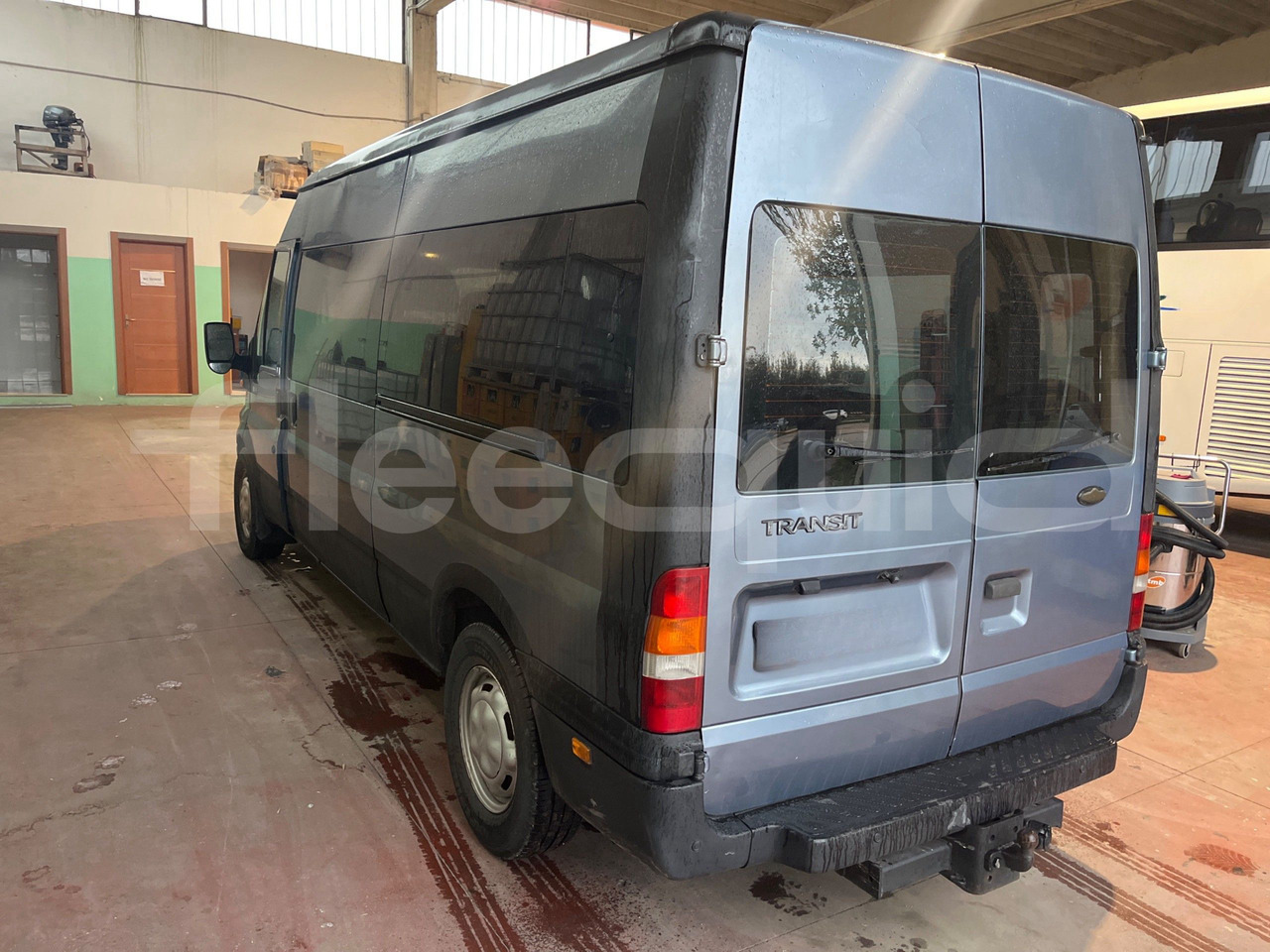 Ford Transit - Микроавтобус, Пассажирский фургон: фото 5 Ford Transit - Микроавтобус, Пассажирский фургон: фото 5