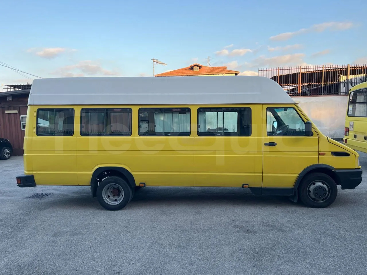 Школьный автобус Iveco A45E10: фото 13 Школьный автобус Iveco A45E10: фото 13