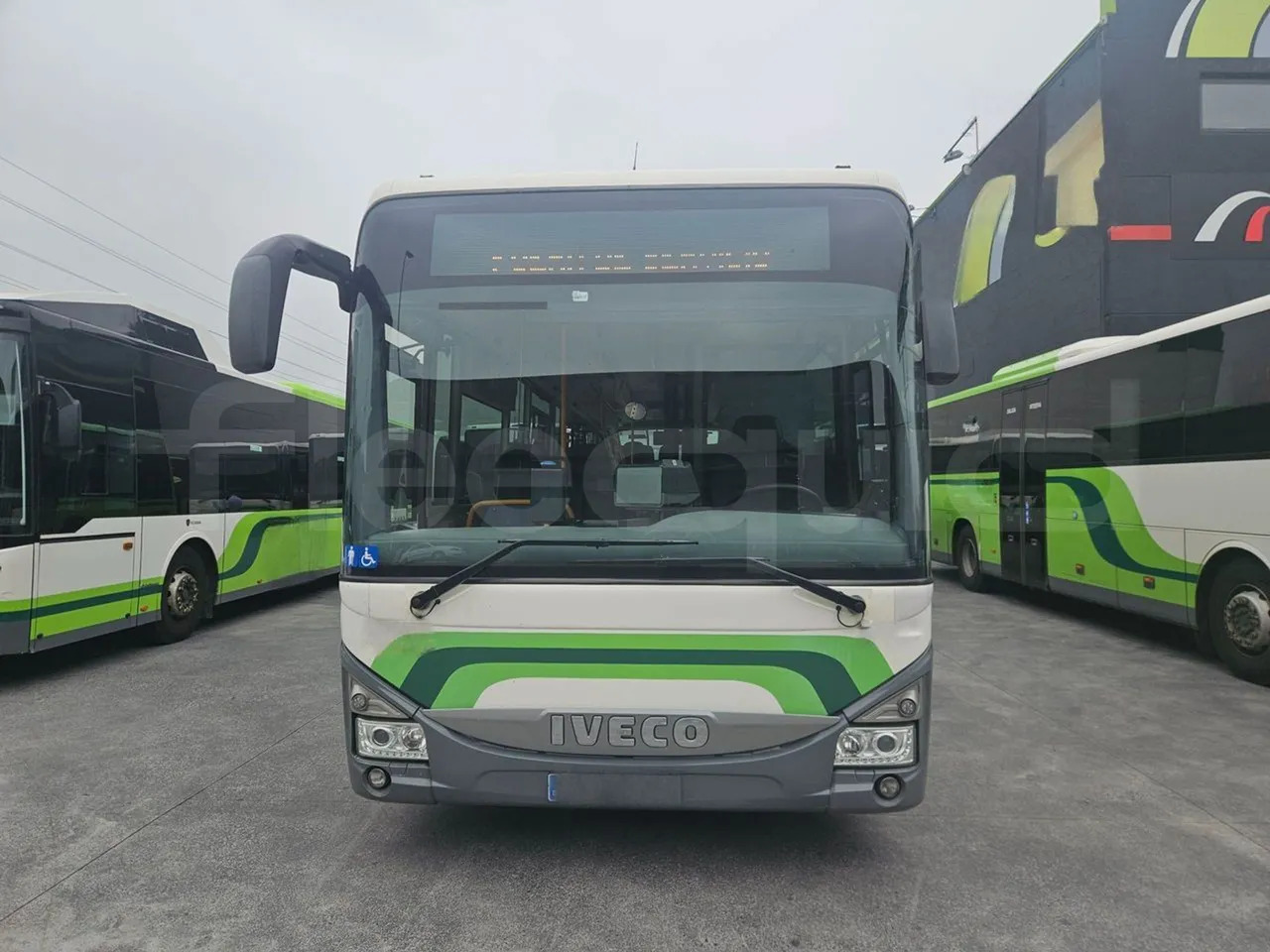 Iveco Crossway Low Entry - Городской автобус: фото 2 Iveco Crossway Low Entry - Городской автобус: фото 2