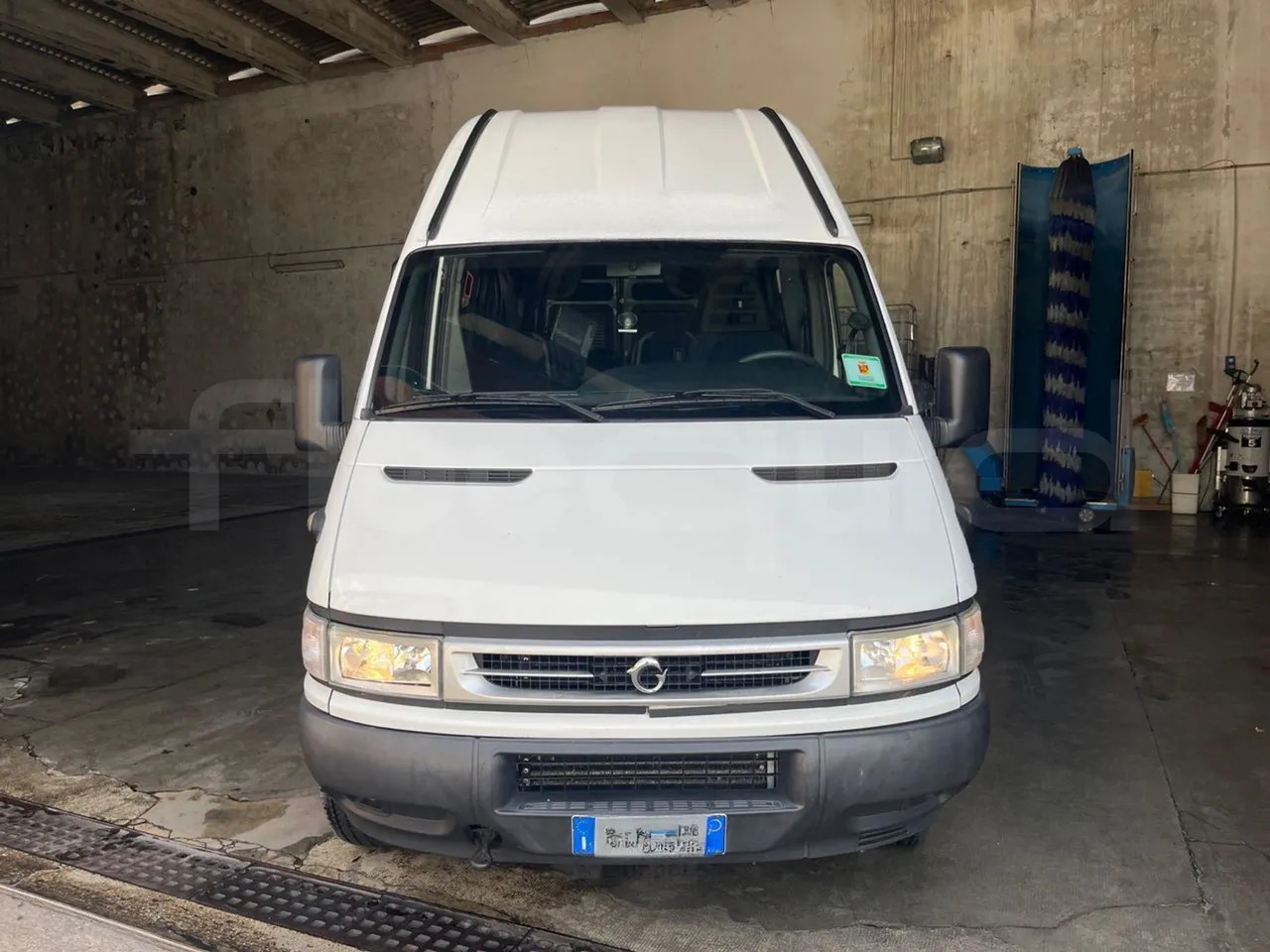 Iveco Daily - Микроавтобус, Пассажирский фургон: фото 2 Iveco Daily - Микроавтобус, Пассажирский фургон: фото 2