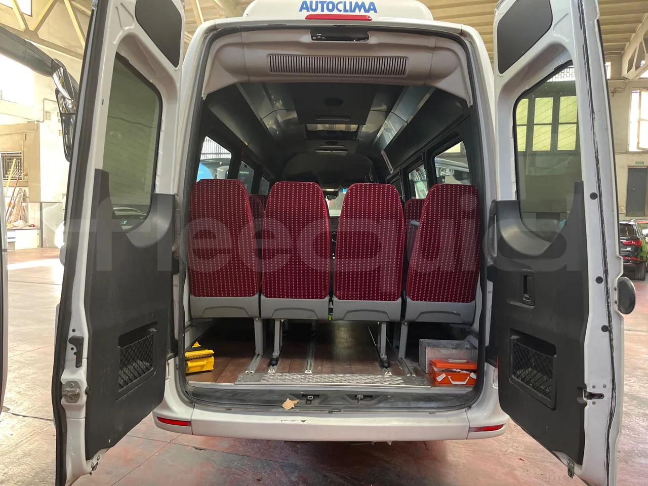 Микроавтобус, Пассажирский фургон Mercedes-Benz Sprinter: фото 15