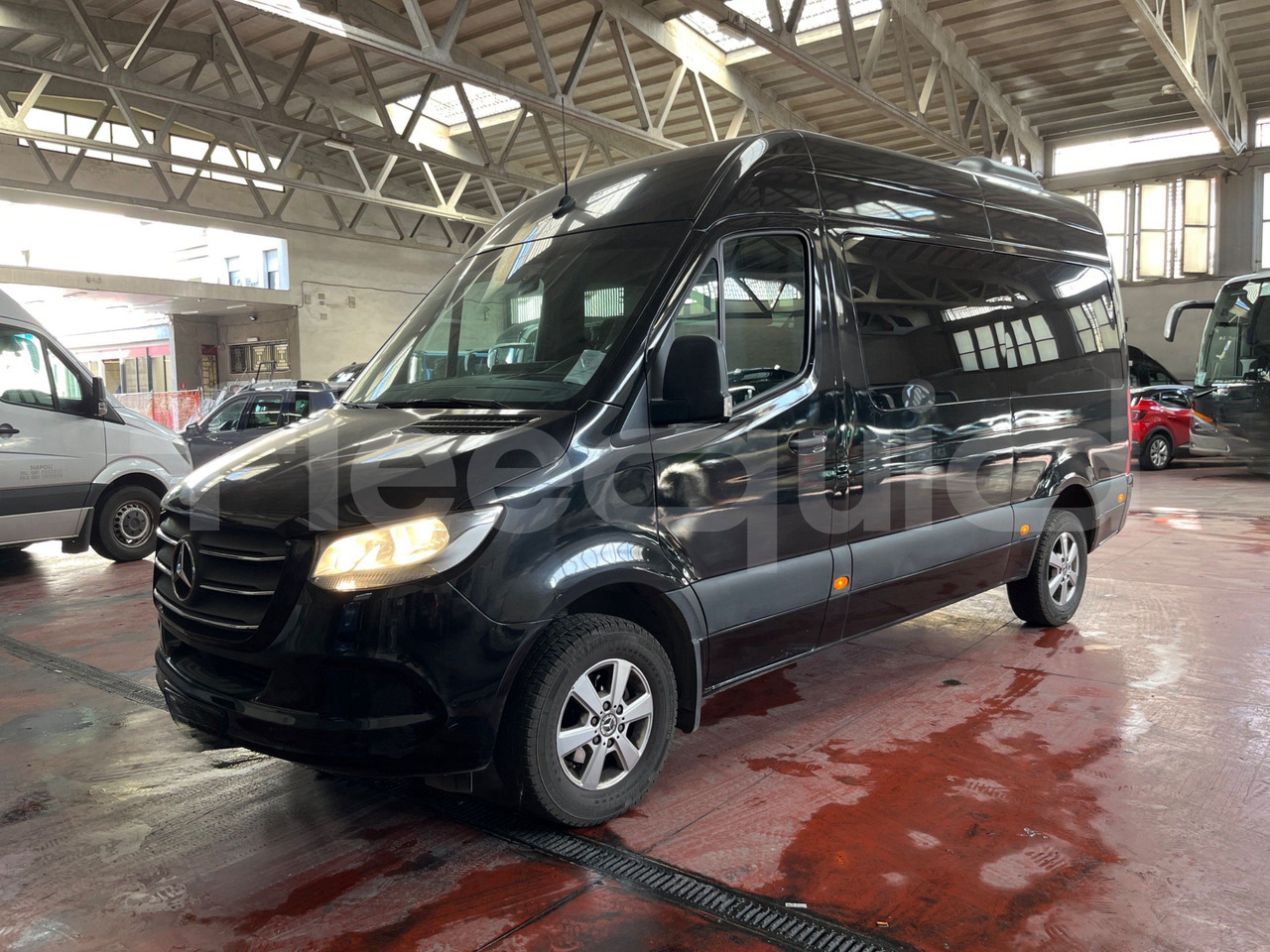 Mercedes-Benz Sprinter - Туристический автобус: фото 4 Mercedes-Benz Sprinter - Туристический автобус: фото 4
