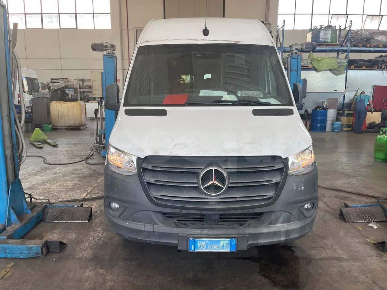 Mercedes-Benz Sprinter - Микроавтобус, Пассажирский фургон: фото 2 Mercedes-Benz Sprinter - Микроавтобус, Пассажирский фургон: фото 2