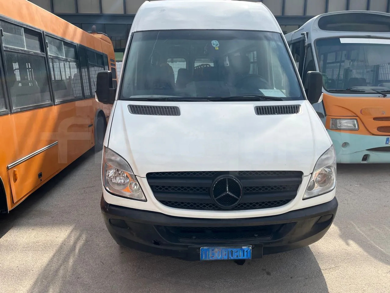 Mercedes-Benz Sprinter - Микроавтобус, Пассажирский фургон: фото 2 Mercedes-Benz Sprinter - Микроавтобус, Пассажирский фургон: фото 2