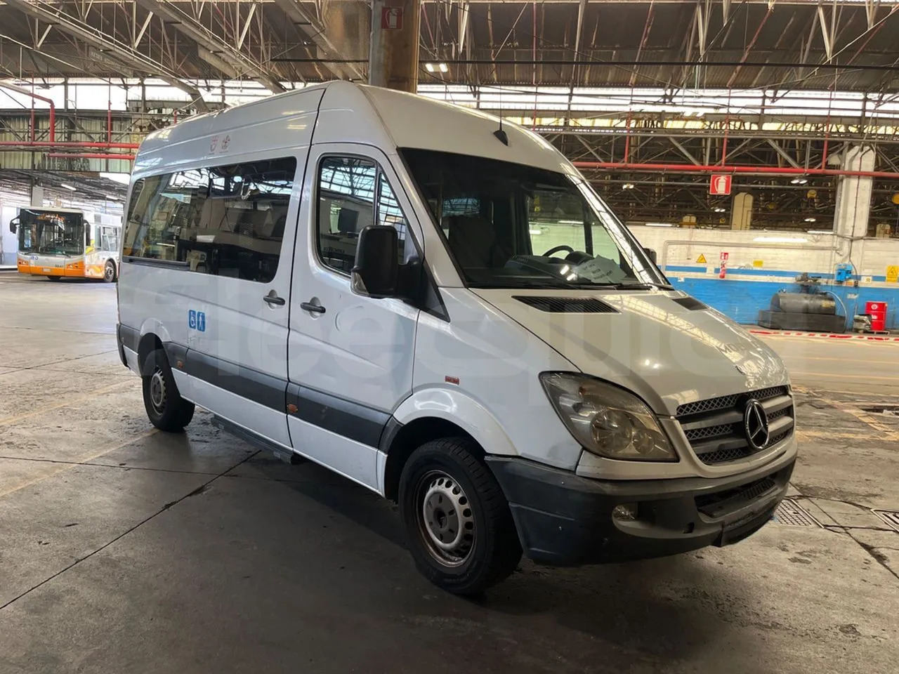 Mercedes-Benz Sprinter - Микроавтобус, Пассажирский фургон: фото 1 Mercedes-Benz Sprinter - Микроавтобус, Пассажирский фургон: фото 1