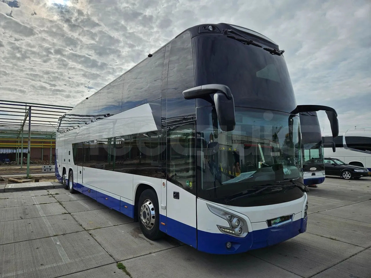 Vdl Futura - Туристический автобус: фото 1 Vdl Futura - Туристический автобус: фото 1