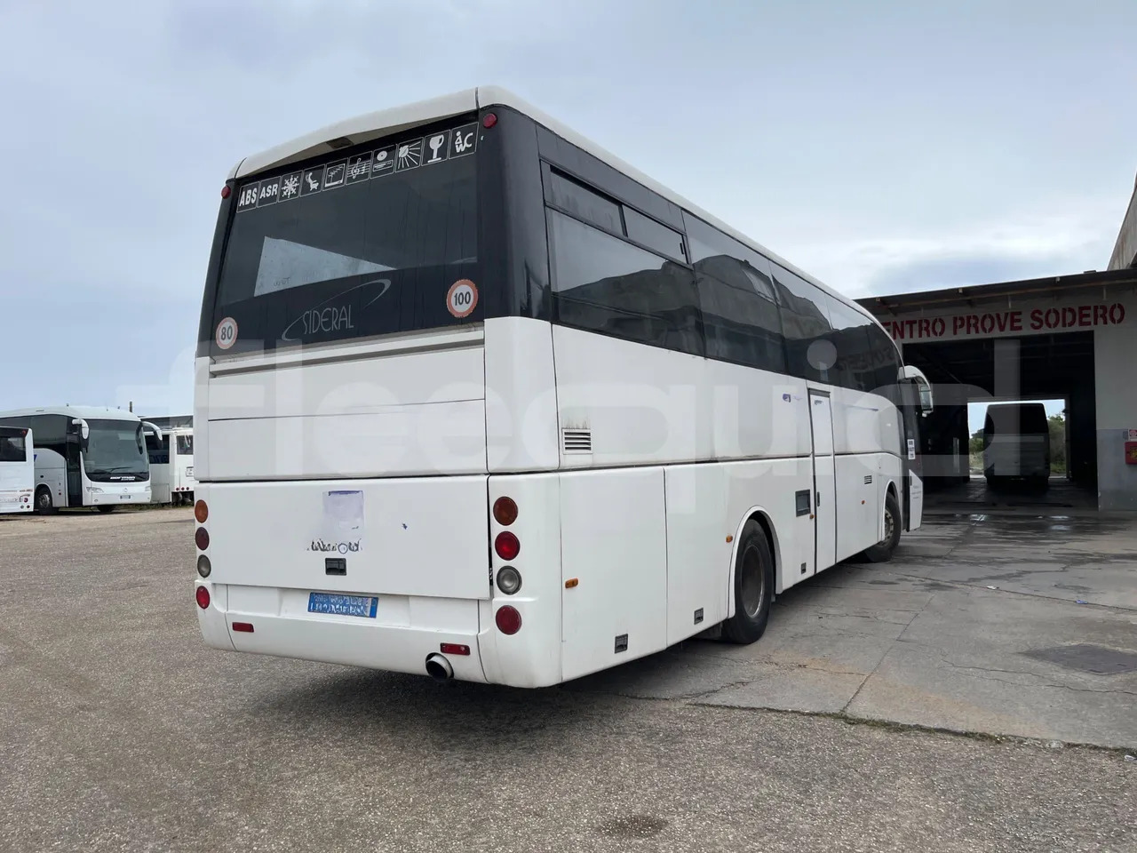 Туристический автобус Volvo B12: фото 9