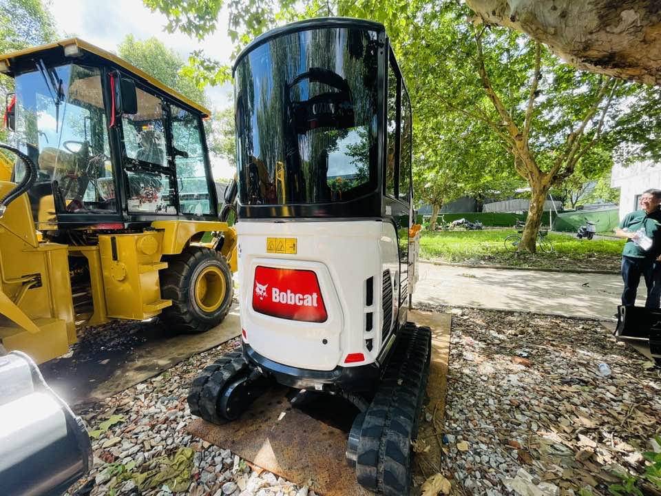 Bobcat 320 - Мини-экскаватор: фото 3 Bobcat 320 - Мини-экскаватор: фото 3