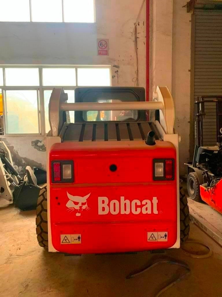 Bobcat S 185 - Мини-погрузчик с бортовым поворотом: фото 3 Bobcat S 185 - Мини-погрузчик с бортовым поворотом: фото 3