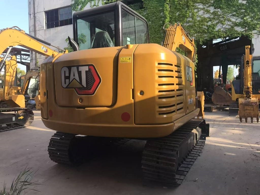 CAT 305.5E2 - Гусеничный экскаватор: фото 3 CAT 305.5E2 - Гусеничный экскаватор: фото 3