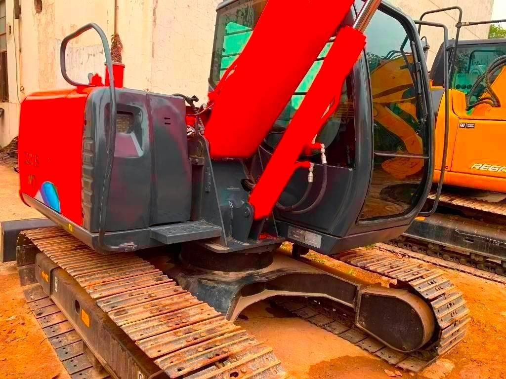 Гусеничный экскаватор Hitachi Zaxis 70: фото 9