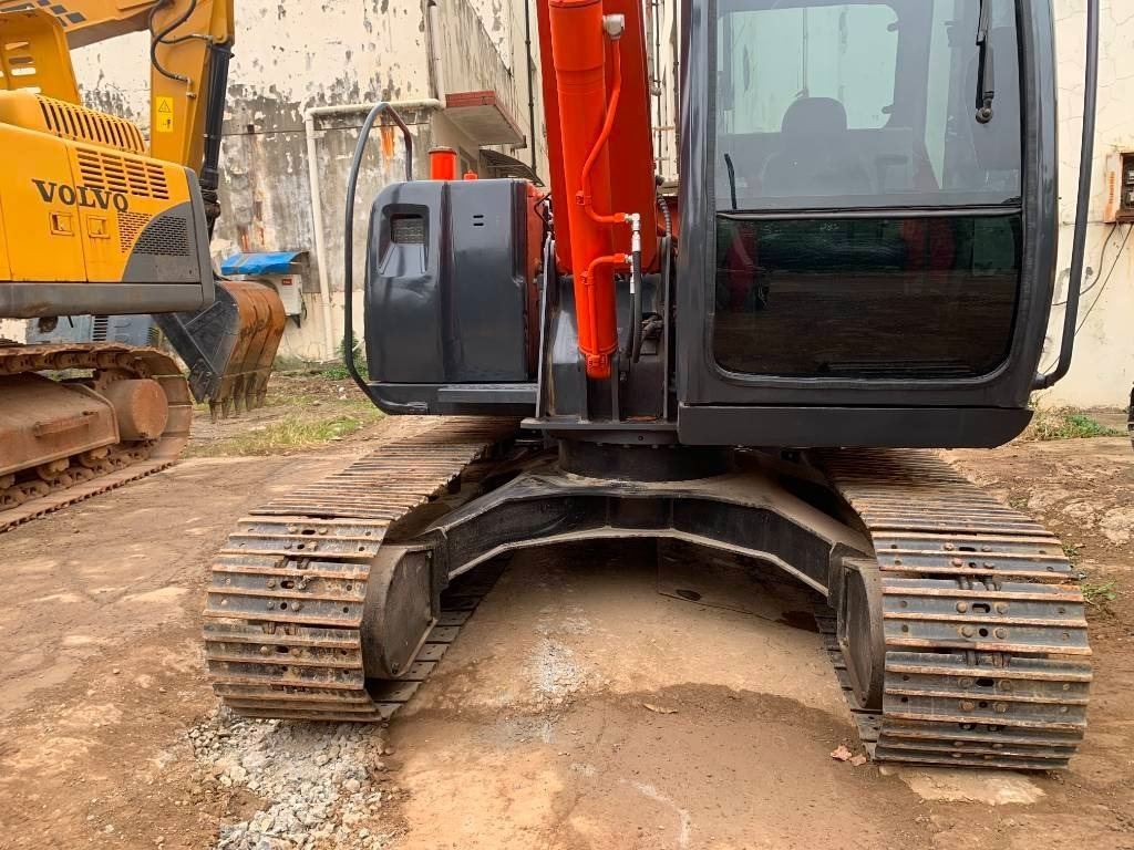 Гусеничный экскаватор Hitachi Zaxis 70: фото 10