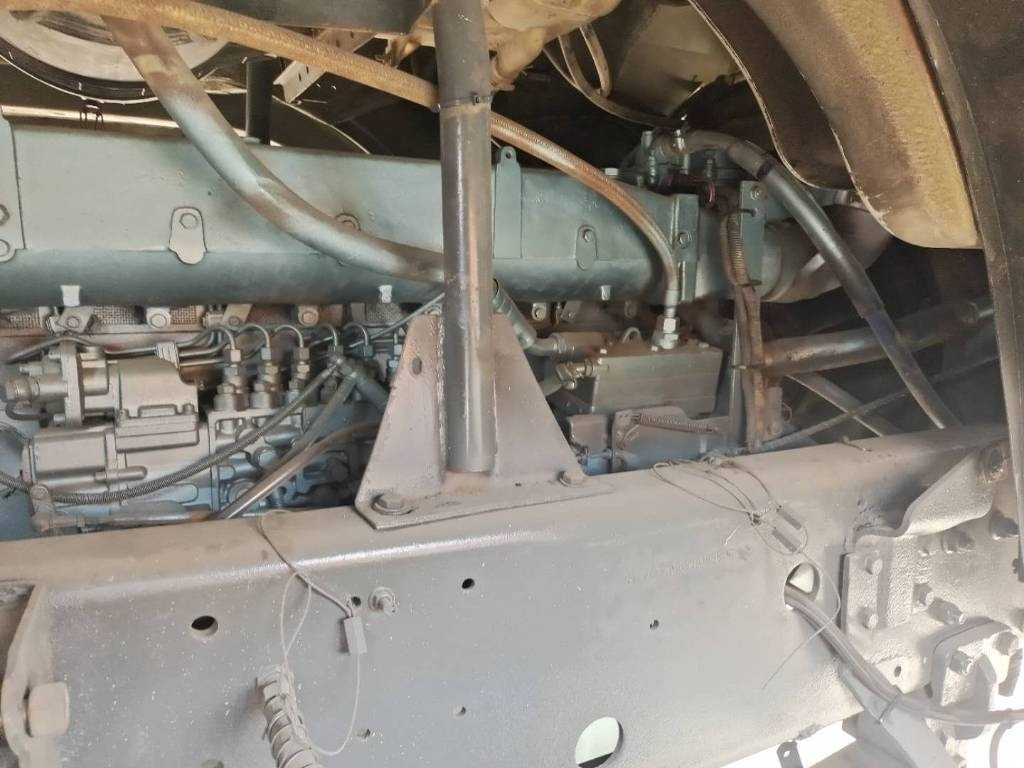 Самосвал Howo 6X4: фото 10