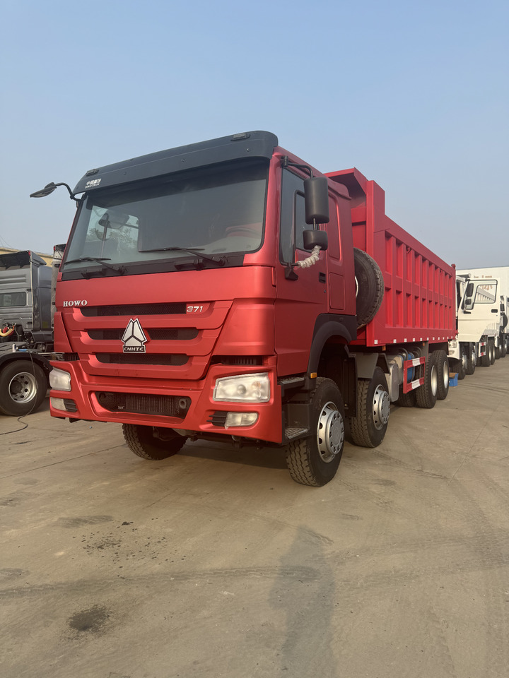 Howo 8x4 - Внедорожный самосвал: фото 1 Howo 8x4 - Внедорожный самосвал: фото 1