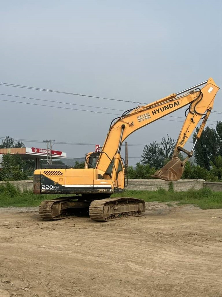Hyundai R220-9S - Гусеничный экскаватор: фото 2 Hyundai R220-9S - Гусеничный экскаватор: фото 2
