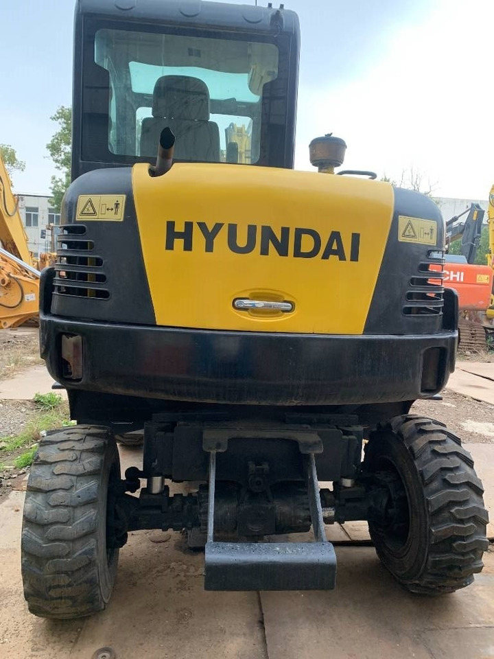 Hyundai Robex 60 W-7 - Колёсный экскаватор: фото 5 Hyundai Robex 60 W-7 - Колёсный экскаватор: фото 5