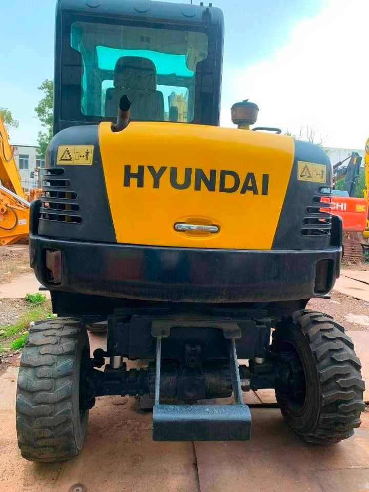 Hyundai Robex 60 W-7 - Колёсный экскаватор: фото 5 Hyundai Robex 60 W-7 - Колёсный экскаватор: фото 5