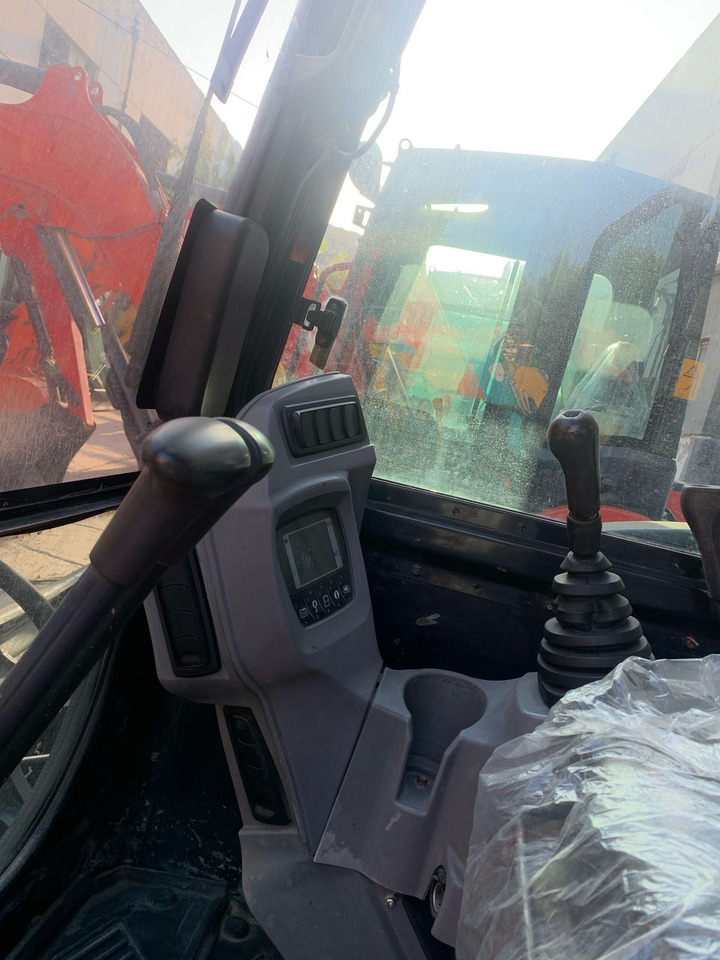 KUBOTA KX165-5 - Гусеничный экскаватор: фото 5 KUBOTA KX165-5 - Гусеничный экскаватор: фото 5